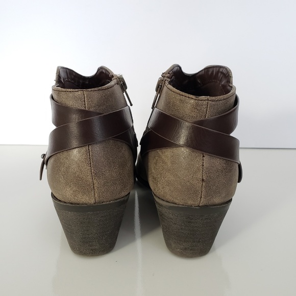 SODA Gray Ankle Bootie Brown Strap size 6 - 6.5 - Picture 3 of 7